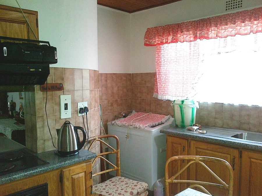 To Let 4 Bedroom Property for Rent in Vaalpark Free State